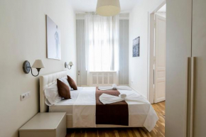Отель Luxury & Panorama Apartments  Будапешт